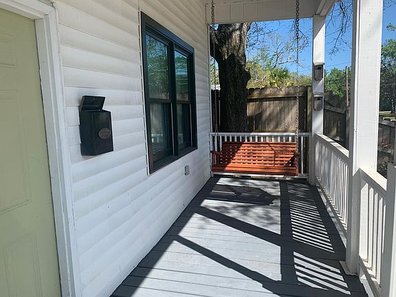 Front porch swing 1615 32nd Ave