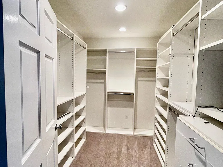 16972 Oak View Dr — Photo 8