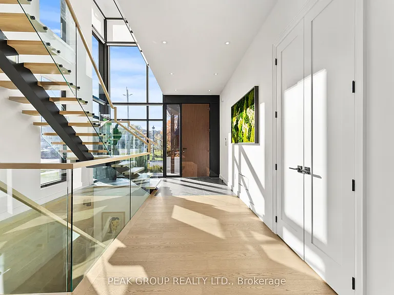 111 Millpond Rd — Photo 5