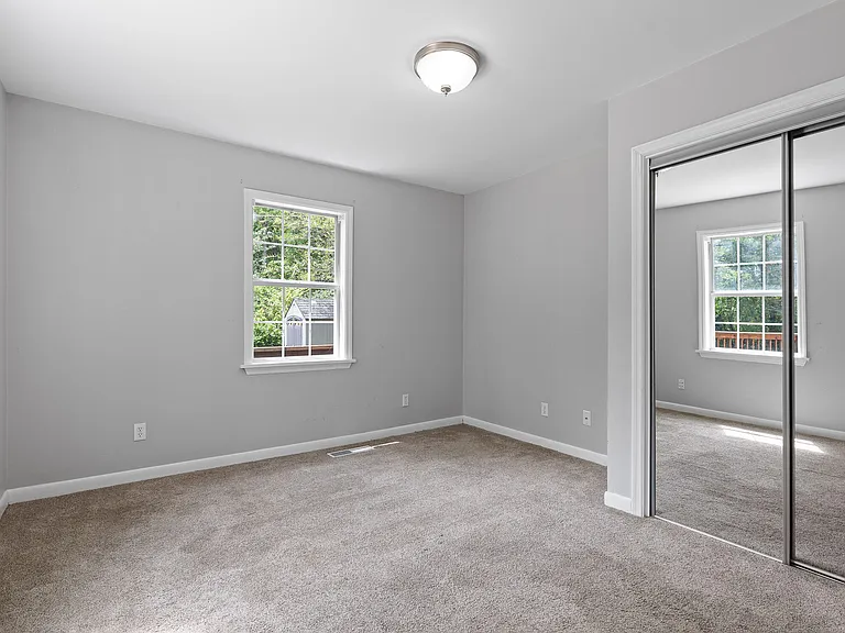 949 Signal Rd — Photo 13
