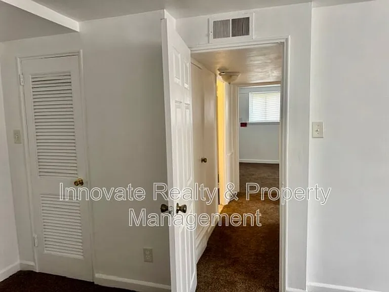 7613 Whitaker Ave #2E — Photo 11