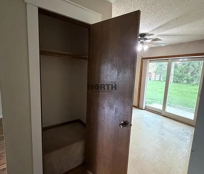1210 Bridgeport Ln NW — Photo 3