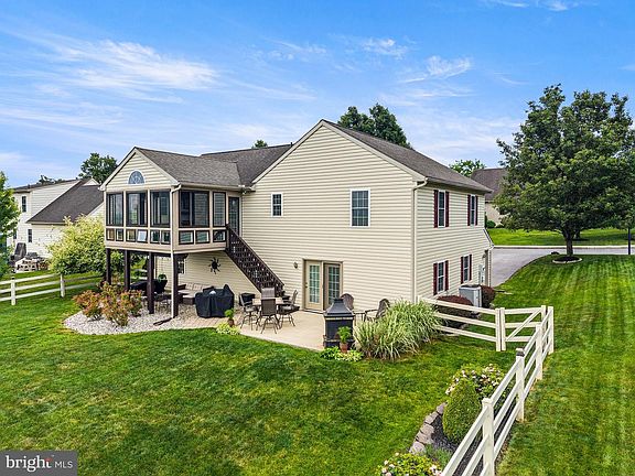 2nd image of 349 Farmview Dr