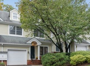 305 Huntington Ct, Wyckoff Twp., NJ 07481