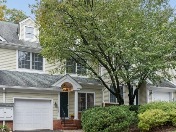 305 Huntington Ct, Wyckoff Twp., NJ 07481