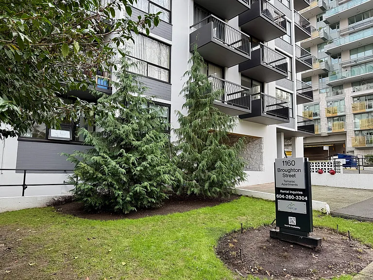 1160 Broughton St — Photo 13