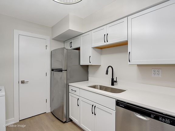 5th image of 2143 N Dogwood Ln #B