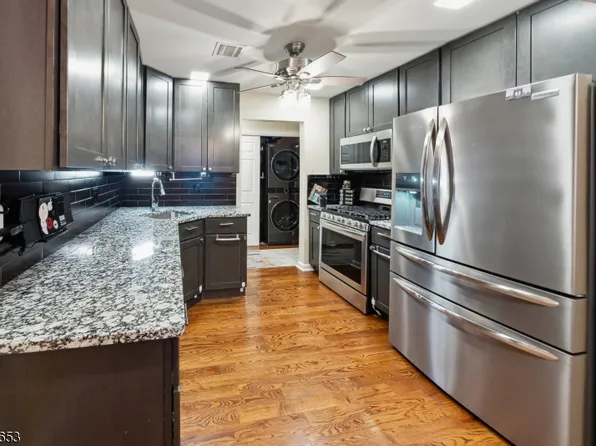 715-721 Newark Ave #2L, Elizabeth City, NJ 07208