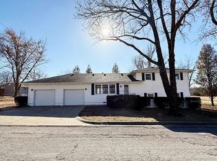 202 W Freeman Ave, El Dorado Springs, MO 64744