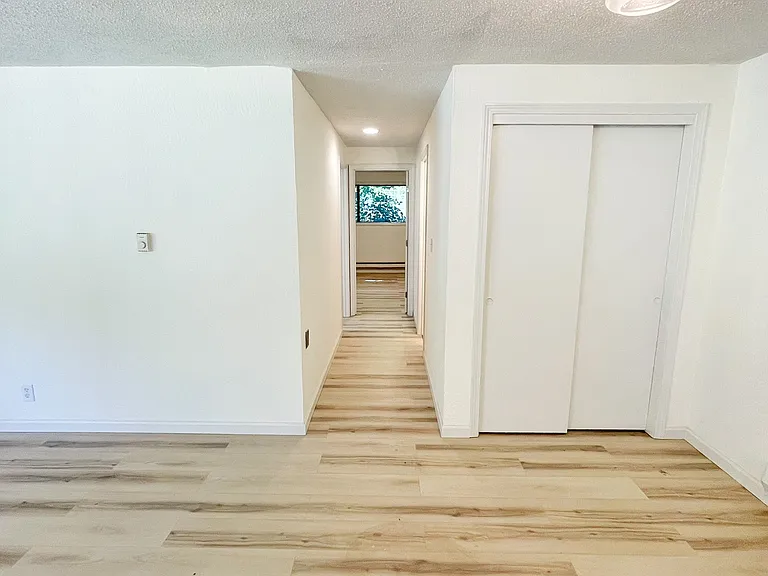 1714 Susan Ct SE — Photo 11