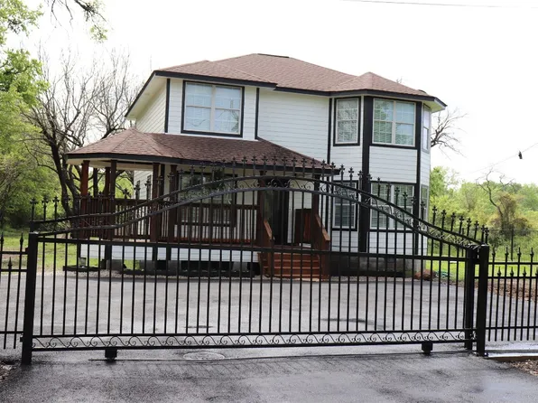 5720 Hiawatha St, Dallas, TX 75212