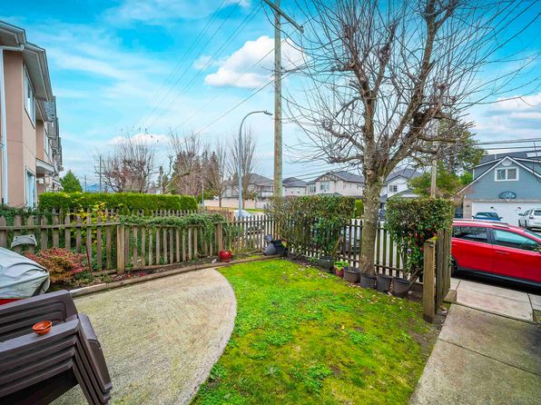 2211 No 4 Rd #132, Richmond, BC V6X 3X1