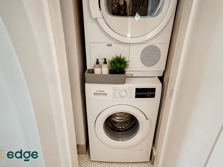 180 N 7th St #207 — Photo 8