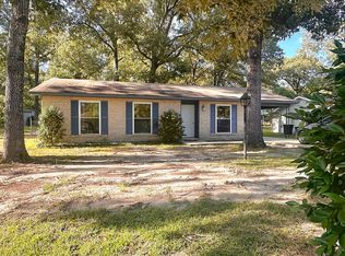 1210 Cardinal Ln, Ball, LA 71405