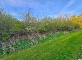 317 Apache Ct, Cuba, IL 61427