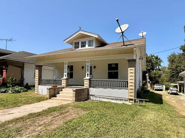 308 County Highway Ave, Blackwater, MO 65322