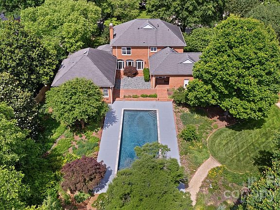 4th image of 4100 Moorland Dr