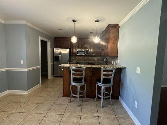 5th image of 813 Dixie Dr