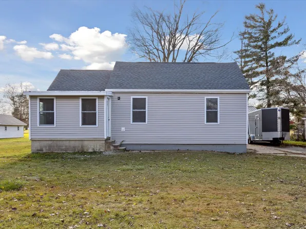 3162 McGregor St, Grand Blanc, MI 48439