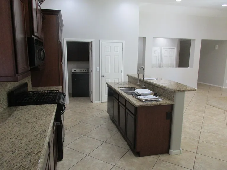 21431 N 78th Dr — Photo 10