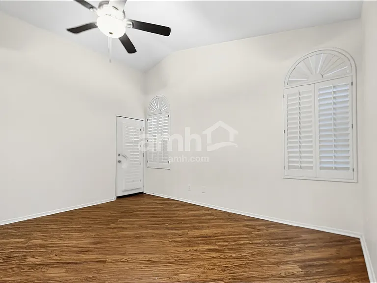 21182 N 62nd Ave — Photo 12