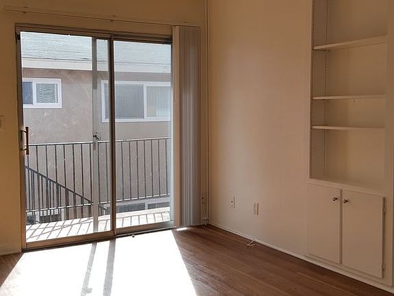 4th image of 4531 Kansas St APT 09