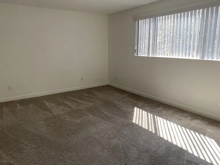 5263 Corteen Place — Photo 8
