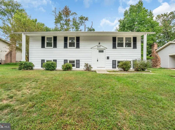 227 Lastner Ln, Greenbelt, MD 20770