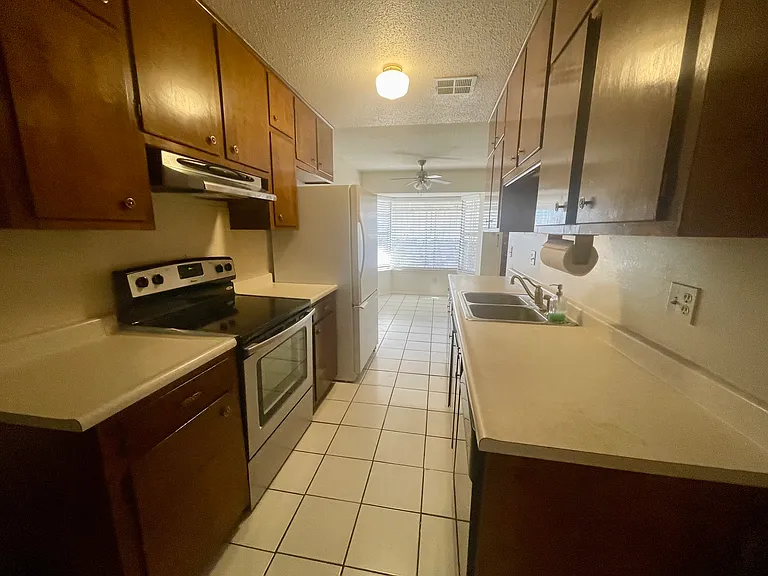 8621 Mettler Dr — Photo 6