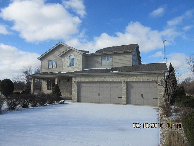 1st image of 122 Wesley Dr