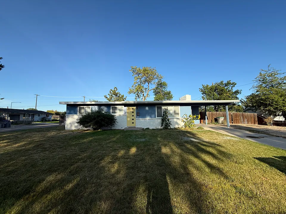903 S Beechwood Dr