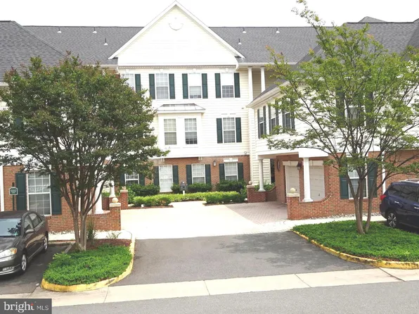 25340 Lake Mist Sq Unit 204, Chantilly, VA 20152