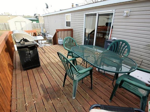 2nd image of 102 Cotts Dr