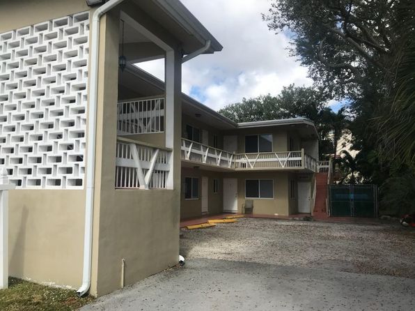 1585 NE 125th St APT 8