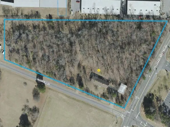 3715 Garden Rd, Burlington, NC 27215