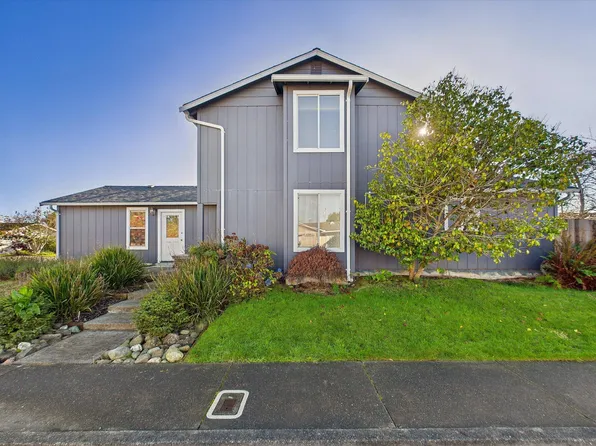 1968 Cascara St, McKinleyville, CA 95519