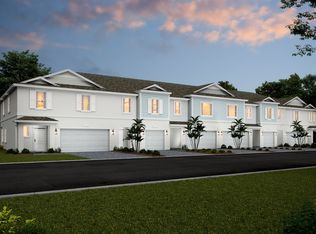 638 NE Waters Edge Ln, Port Saint Lucie, FL 34983