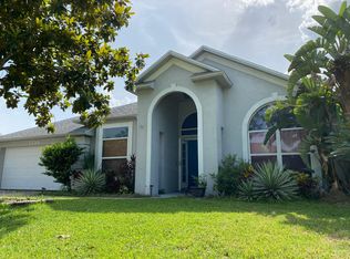 1392 S Wembley Cir, Port Orange, FL 32128