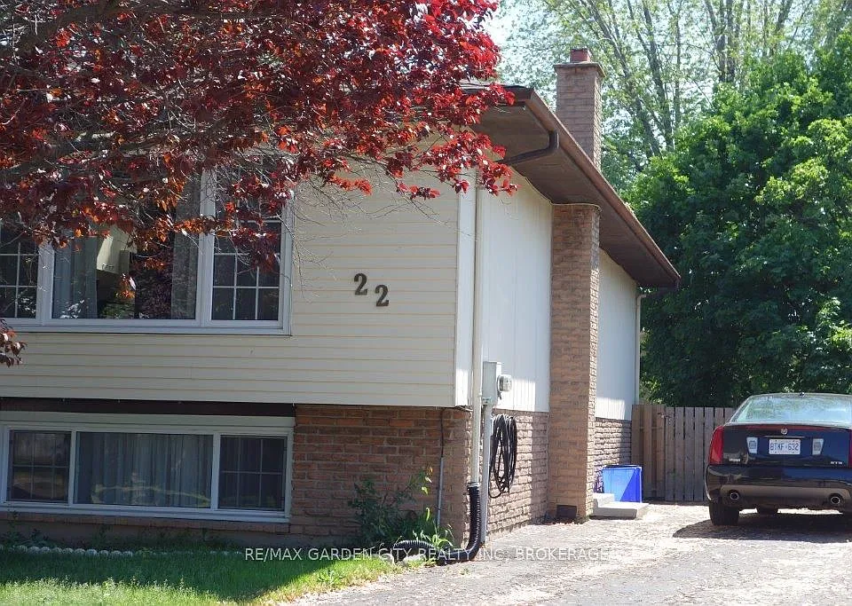 22 Bula Dr #1