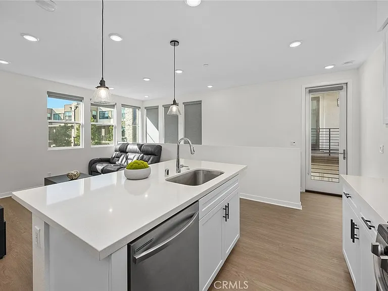 11026 Momentum Dr — Photo 9