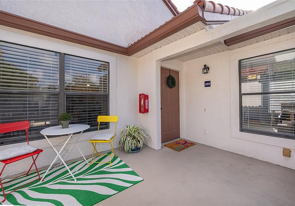 1st image of 520 VIA VERONA LANE #203