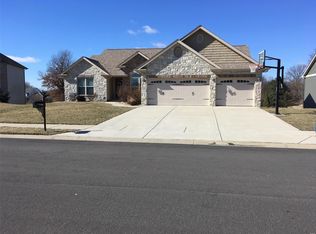 1231 Rutledge Dr, Troy, IL 62294