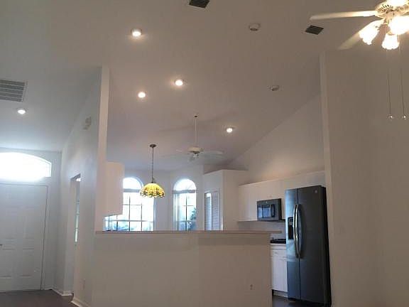 3rd image of 476 Prestwick Ct #0