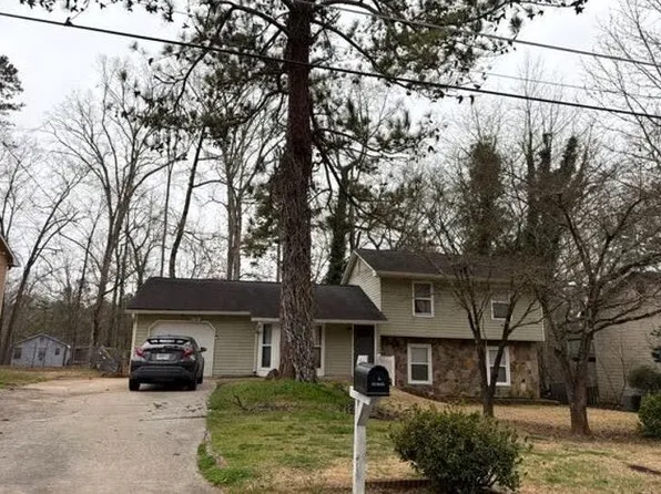 5658 Saint Thomas Dr, Lithonia, GA 30058