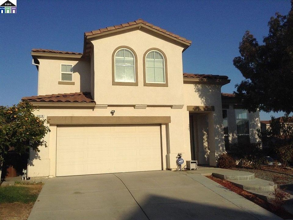 1st image of 1019 Santa Lucia Dr