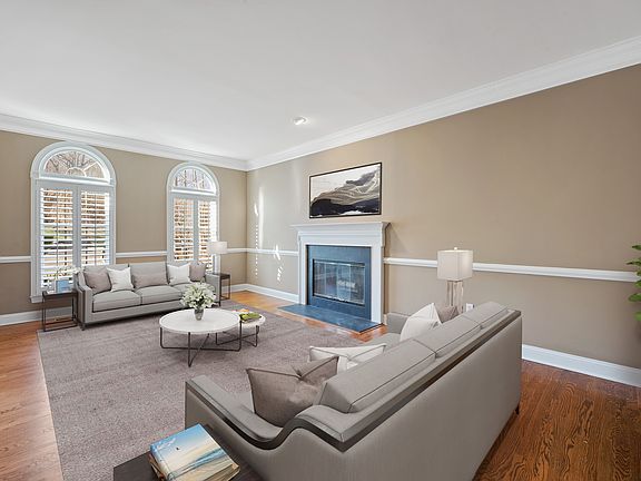 29 Greenleaf Farms Road