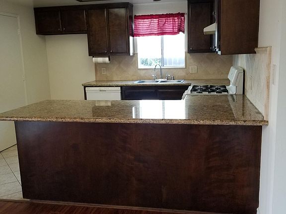 5th image of 18231 Regina Ave