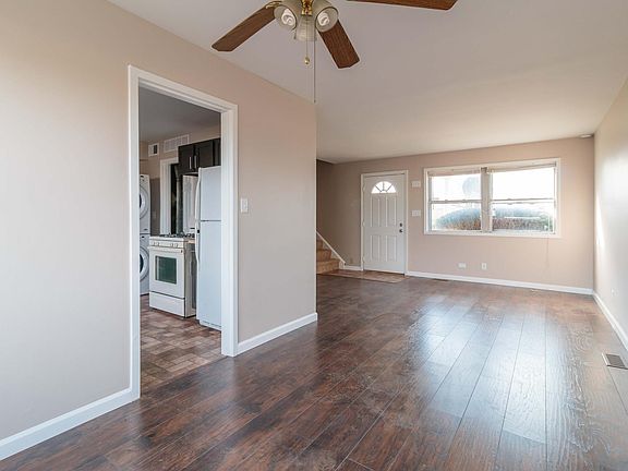 5th image of 121 Buckeye Cir