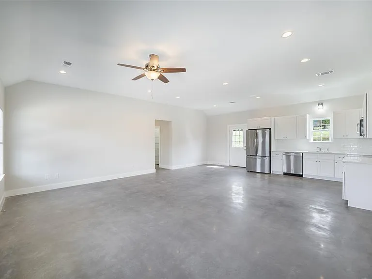 500 Harmon Hills Cv #E — Photo 4