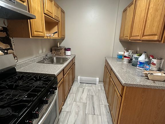 5th image of 227 Hawthorne Ave APT 1